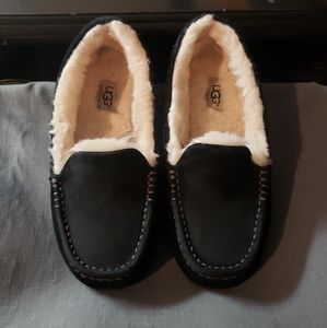 Ugg moccacins